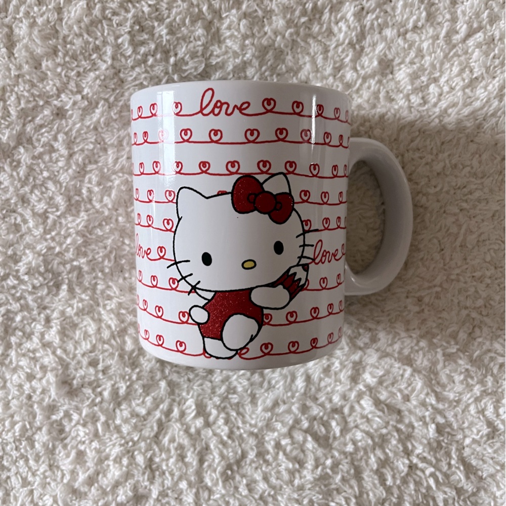 Hello Kitty Love ❤️ Mug